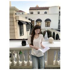批发设计感短袖T恤女春夏季宽松显瘦U领性感甜辣风内搭打底<b class='q'>上衣</b>