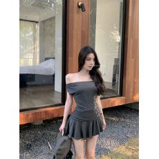 批发星星烫钻斜肩短袖T恤女2026夏季新款灰色纯欲风紧身露肩上衣