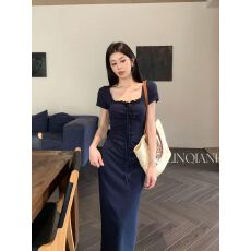 批发2026年夏季新款短袖赫本风黑色<b class='q'>连衣裙</b>女收腰显瘦中长款韩版a字裙