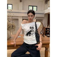 斜肩白色短袖t恤女夏季新款韩系露肩修身设计感辣妹小上衣