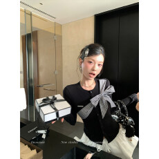 批发LINONEONE lucky女孩 双色格纹蝴蝶结长袖<b class='q'>T</b>恤设计感撞色针织上衣