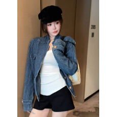 批发小香风气质复古牛仔<b class='q'>外套</b>女装2025秋冬新款通勤休闲肌理感夹克<b class='q'>上衣</b>