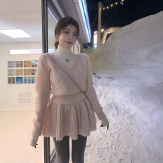 批发温柔甜美风V领交叉针织套装女秋冬收腰显瘦毛衣半身裙千金感穿搭