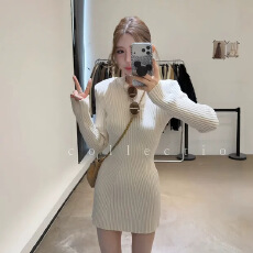 批发高级感弹力坑<b class='q'>条纹</b>圆领针织连衣裙女冬季韩系加厚收腰显瘦包臀<b class='q'>短裙</b>