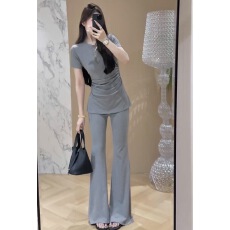 批发2026春夏新款休闲套<b class='q'>装</b>女设计感褶皱短袖T恤微喇<b class='q'>裤</b>显瘦修身两件套