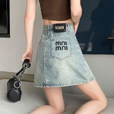 批发浅蓝色牛仔半身裙女夏季新款时尚磨破显瘦<b class='q'>百搭</b>高腰防走光包臀短裙