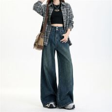 批发秋季阔腿复古宽松拖地直筒<b class='q'>裤</b>子显瘦<b class='q'>提</b><b class='q'>臀</b>百搭牛仔<b class='q'>裤</b>女秋款
