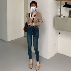 批发复古蓝<b class='q'>牛仔</b>小脚裤女皮牌毛边后袋