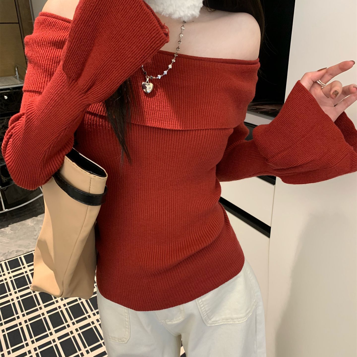 MY16590# 辣妹温柔风一字肩喇叭袖修身长袖针织衫女百搭打底衫露肩上衣女裝貨源服裝批發