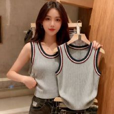 批发深圳南油女2026春夏新款背心内搭无袖打底吊带百搭设计灰色上衣潮