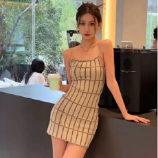 批发格子针织吊带连衣裙女夏季2026新款辣妹修身显瘦气质短款包臀裙子