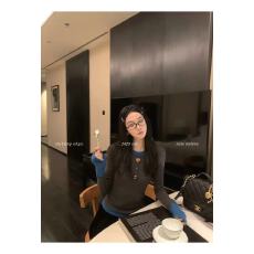 批发区区欧阳 撞色长袖<b class='q'>T</b><b class='q'>恤</b>女秋季2025新款修身显瘦内搭打底衫<b class='q'>圆领</b>上衣