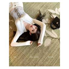 批发地球店米白色复古立体花朵高级感T恤女冬韩系<b class='q'>蕾丝</b>拼接针织<b class='q'>打底衫</b>