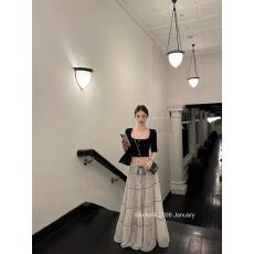 批发NONCESTNON <b class='q'>原创</b><b class='q'>设计</b>蕾丝纯欲显瘦修身浅粉长袖上衣荡领打底长袖