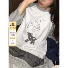 批发你好卡农 拼色插肩圆领长袖T恤女早秋<b class='q'>日系</b>小众小羊印花内搭上衣