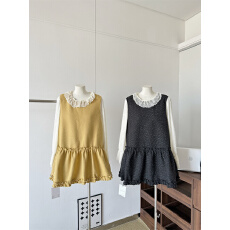 批发2025秋冬新款韩版A型木耳花边背心<b class='q'>连衣裙</b><b class='q'>拼接</b>缩褶+打底衫两件套