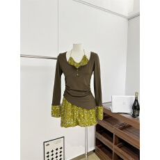 批发绿色方领<b class='q'>长袖</b>针织打底衫女秋冬纯欲风显瘦假两件内搭上衣