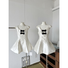 批发法式名媛风小众<b class='q'>黑白</b>蝴蝶结无袖<b class='q'>连衣裙</b>女装收腰显瘦荷叶摆短裙