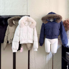 批发Skk Store 芬兰雪境 冬季可拆毛领连帽50白鸭绒收腰短款羽绒服女