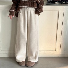 批发<b class='q'>女童</b>2025<b class='q'>秋冬季</b>直筒裤子新款儿童百塔流行洋气休闲裤加绒款中大童