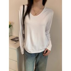 批发简约白色正肩长袖t恤女2026秋季显瘦慵懒松弛感<b class='q'>打底衫</b>内搭V领上衣