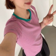 批发<b class='q'>大码</b>女装夏季新款撞色条纹圆领短袖T恤女设计感修身显瘦上衣
