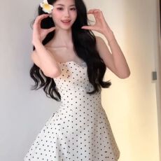批发***<b class='q'>同款</b>白色波点吊带<b class='q'>连衣裙</b>女夏季修身掐腰a字短裙子