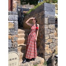 批发己出货 格纹吊带连衣裙女夏季新款露背绑带收腰显瘦长裙度假沙滩