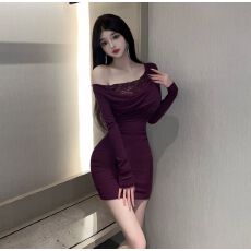 批发复古蕾丝拼接斜肩长袖连衣裙女<b class='q'>冬</b>季气质荡领纯色收腰修身包臀短裙