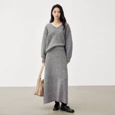 批发静奢感气质针织套装女2025秋季新款V领毛衣半身裙慵懒一整套