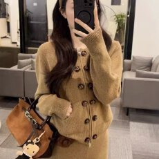 批发今年流行的女装套装2025新款休闲慵懒风加厚<b class='q'>针织</b><b class='q'>开衫</b>休闲裤两件套