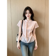 批发温柔甜美风粉色波点雪纺<b class='q'>短袖</b>衬衫女2026夏季褶皱收腰系带减龄上衣