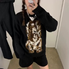 批发现25秋款 open yy <b class='q'>韩国</b><b class='q'>正品</b><b class='q'>代购</b>女 松弛感圆领金毛小狗针织毛衣