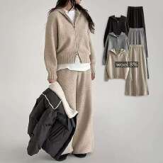 批发慵懒风<b class='q'>韩版</b><b class='q'>套装</b>女宽松洋气上衣巨好看的两件套新款减龄<b class='q'>休闲</b>裤