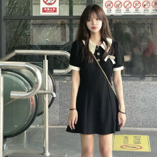 批发原版面料-做法有口袋polo<b class='q'>连衣裙</b>夏季法式小个子显瘦小黑裙女