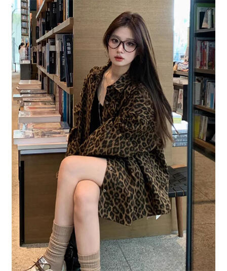 아침 칼라 원본 원단 에디션 모양 좋은 느낌 긍정적 인 아메리칸 레트로 레오파드 무늬 여성 셔츠 가을 새로운 오픈 가디건 맨위