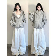 批发大码女装长袖<b class='q'>t</b><b class='q'>恤</b>卫衣女秋季新款潮宽松拉链开衫<b class='q'>外套</b>连帽上衣