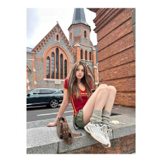 批发原版天猫质量v领短袖正肩T恤<b class='q'>夏季</b>设计感美式辣妹y2k印花上衣