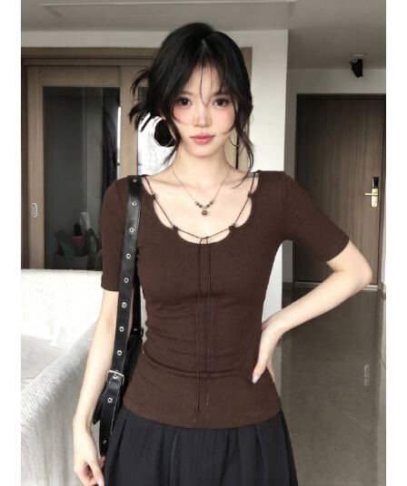 사람들 면 커피 색상 반팔 티셔츠 여성 여름 디자인 센스 몸매 가꾸기 슬림해 보이는 작은 대중 맨위