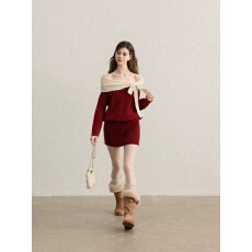 批发羊城故事 红色跨年穿搭一字肩包臀<b class='q'>长袖</b>针织<b class='q'>连衣裙</b>女冬露肩短裙子