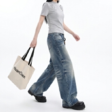 批发<b class='q'>春</b>夏水洗复古蓝阔腿牛仔裤女<b class='q'>春</b>夏款美式漆点高个子加长宽松直筒裤
