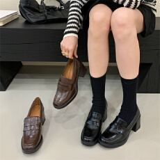 米庭 巨舒服~黑色小皮鞋学院风复古高跟小个子粗跟乐福鞋深口单鞋