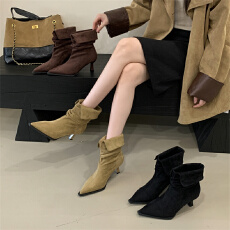 批发米庭短筒靴复古尖头磨砂绒面高跟短靴秋冬新款翻领皱褶显瘦堆堆靴