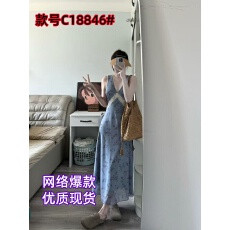 批发茶歇法式蕾丝<b class='q'>拼接</b>V领碎花<b class='q'>连衣裙</b>女夏季气质收腰无袖背心A字裙长裙