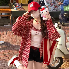 批发日系复古红色格子<b class='q'>衬衫</b>外套女秋季vintage松弛感休闲长袖<b class='q'>衬衣</b>外套