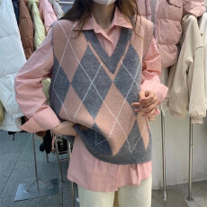 批发针织马甲女新款秋冬外穿菱格毛衣背心外套ins外搭叠穿V领坎肩