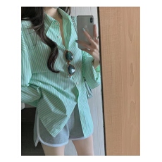 批发白水女 绿色条纹<b class='q'>衬衫</b>女春夏薄款气质ins潮高级感宽松开衫长袖上衣