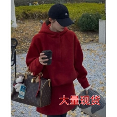 批发2025年女新款设计感气质百搭上衣