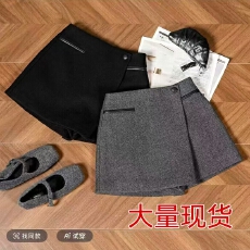 批发2025年女新款设计感气质百搭上衣