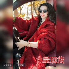 批发2025年<b class='q'>女</b>新款设计感气质百搭上衣